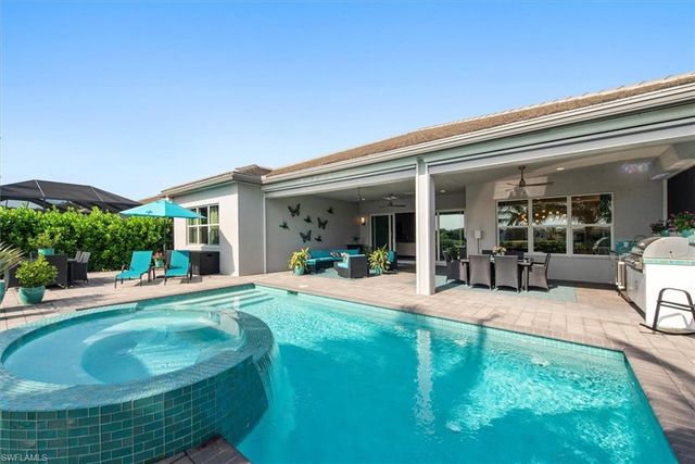 12044 Oleander AVE, Naples, FL 34120