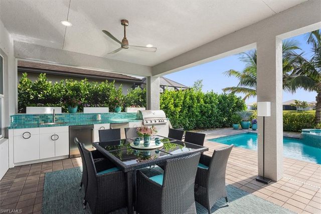 12044 Oleander AVE, Naples, FL 34120