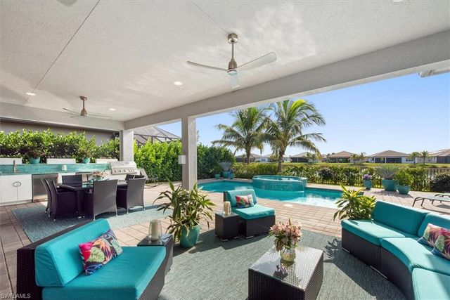 12044 Oleander AVE, Naples, FL 34120