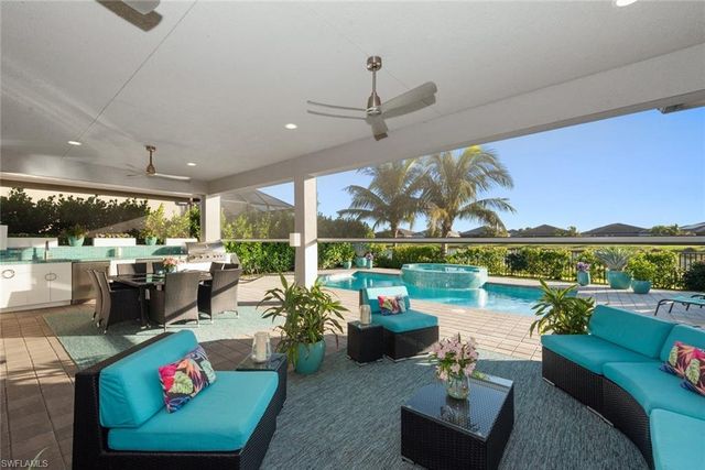 12044 Oleander AVE, Naples, FL 34120