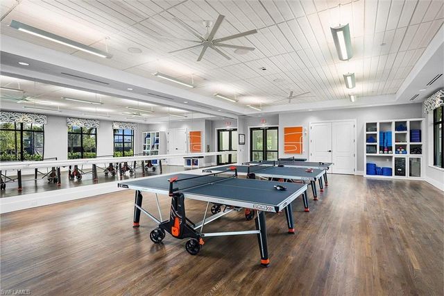 12044 Oleander AVE, Naples, FL 34120