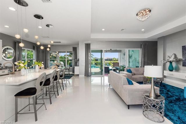 12044 Oleander AVE, Naples, FL 34120