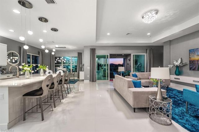 12044 Oleander AVE, Naples, FL 34120