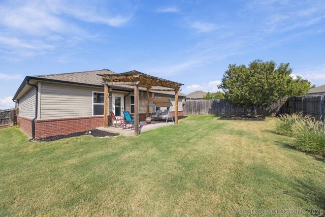 6022 E 148th Street S, Bixby, OK 74008