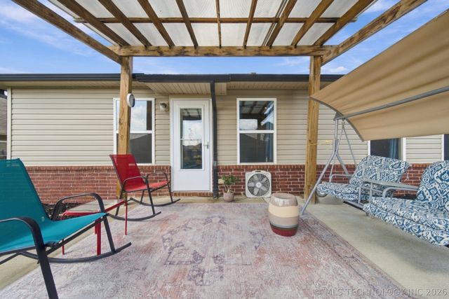6022 E 148th Street S, Bixby, OK 74008