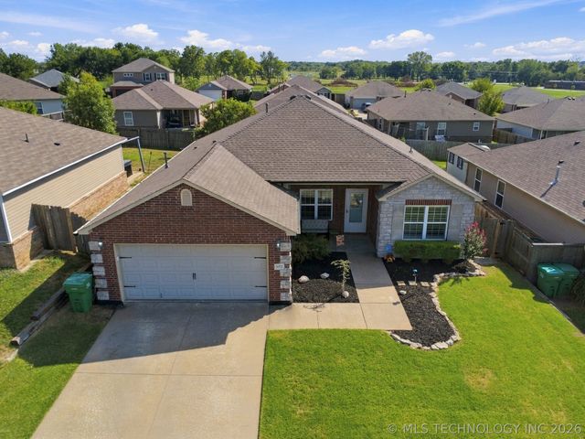 6022 E 148th Street S, Bixby, OK 74008