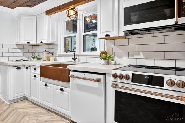 300 Acoma Drive, Mason, OH 45040