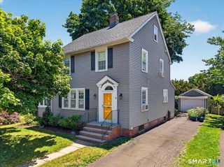 24 Ingram Street, Hamden, CT 06517