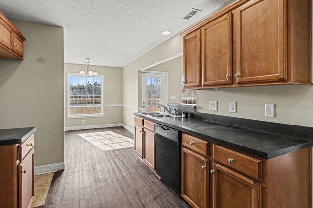 321 Millbrook Circle, Galivants Ferry, SC 29544