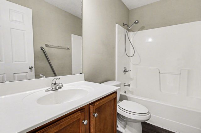 321 Millbrook Circle, Galivants Ferry, SC 29544