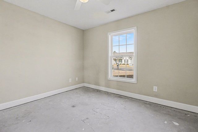 321 Millbrook Circle, Galivants Ferry, SC 29544