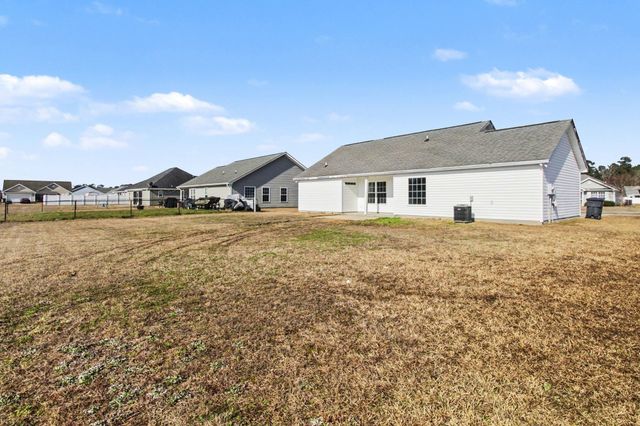 321 Millbrook Circle, Galivants Ferry, SC 29544