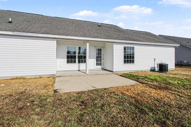 321 Millbrook Circle, Galivants Ferry, SC 29544