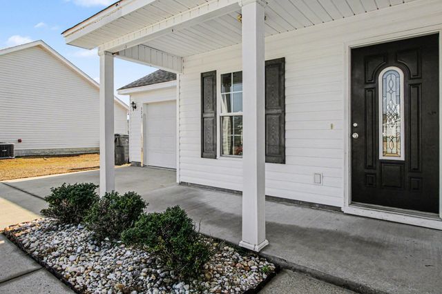 321 Millbrook Circle, Galivants Ferry, SC 29544