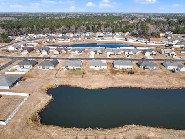 321 Millbrook Circle, Galivants Ferry, SC 29544