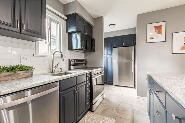 517 Eastbrooke Lane, Brighton, NY 14618