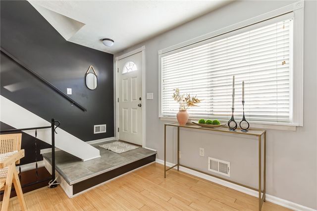 517 Eastbrooke Lane, Brighton, NY 14618