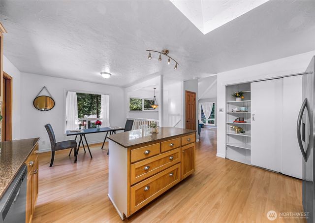 400 Sudden Valley Drive, Bellingham, WA 98229