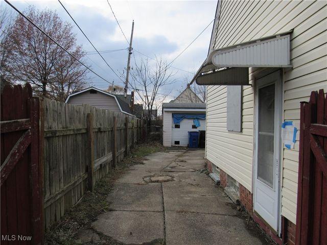 4550 Effie Road, Cleveland, OH 44105