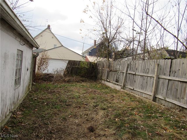 4550 Effie Road, Cleveland, OH 44105