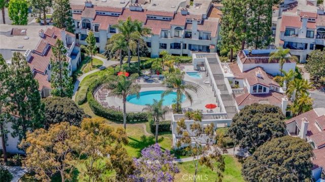 17202 Corbina 102, Huntington Beach, CA 92649
