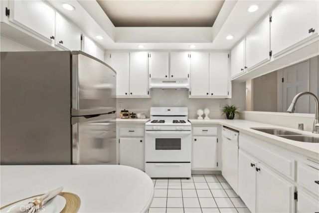 17202 Corbina 102, Huntington Beach, CA 92649