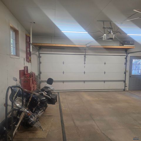 23716 BURNT FORK RD, Hill City, SD 57745