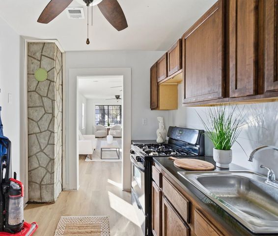 1714 N Jackson Ave, Wichita, KS 67203