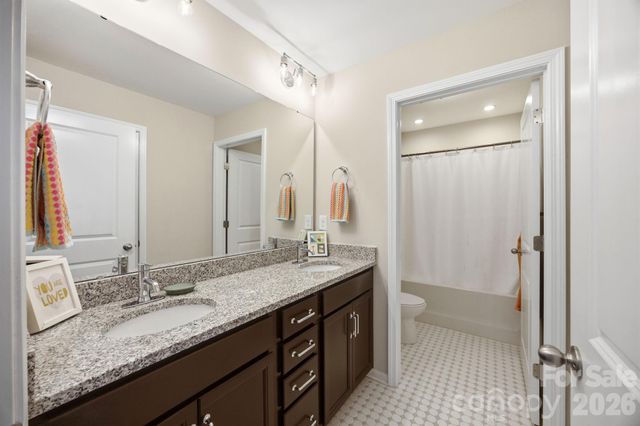 3026 Spinner Court, Denver, NC 28037