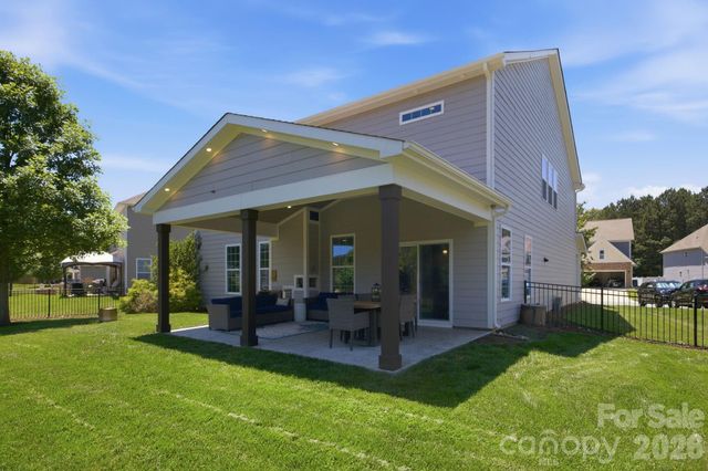 3026 Spinner Court, Denver, NC 28037
