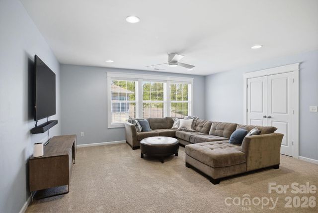 3026 Spinner Court, Denver, NC 28037