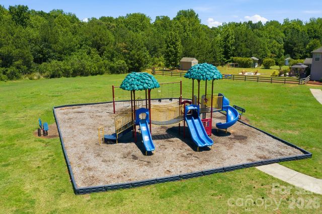 3026 Spinner Court, Denver, NC 28037