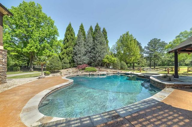 140 Green Circle, Mcdonough, GA 30252