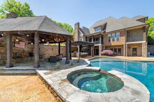 140 Green Circle, Mcdonough, GA 30252