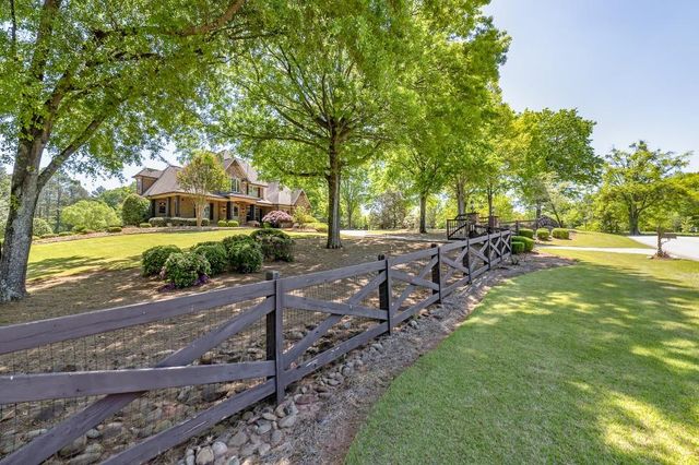 140 Green Circle, Mcdonough, GA 30252