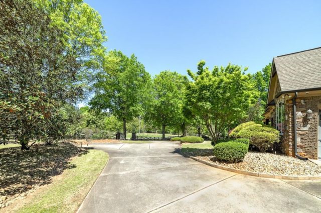 140 Green Circle, Mcdonough, GA 30252