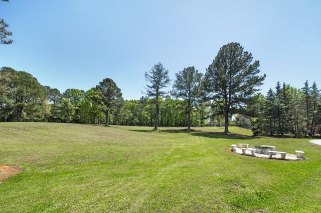 140 Green Circle, Mcdonough, GA 30252