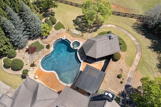 140 Green Circle, Mcdonough, GA 30252