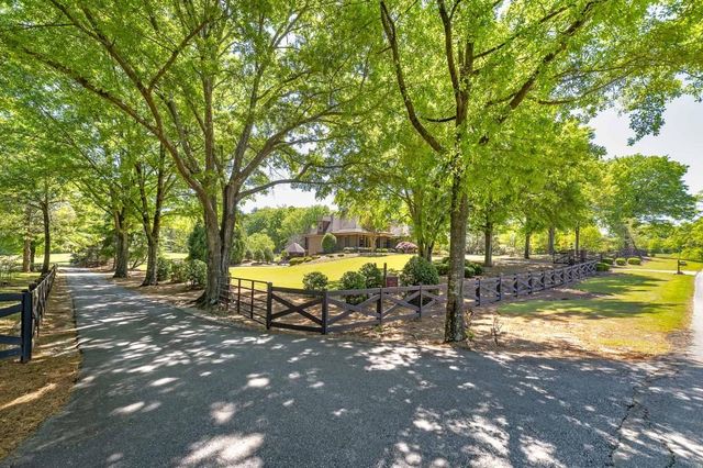 140 Green Circle, Mcdonough, GA 30252
