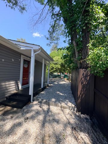 738 WHITE SANDS DR, Lusby, MD 20657
