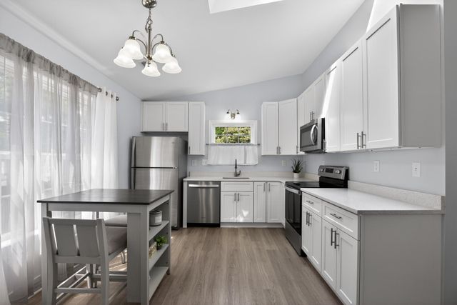 738 WHITE SANDS DR, Lusby, MD 20657