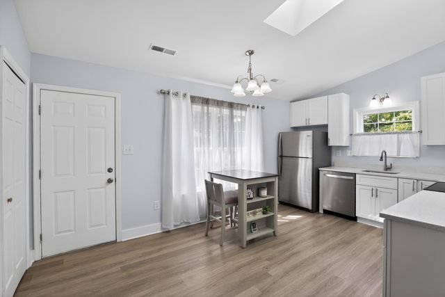 738 WHITE SANDS DR, Lusby, MD 20657