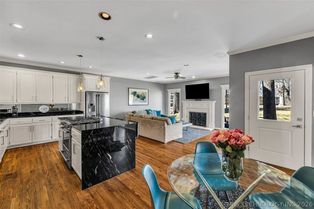 11202 S 66th East Avenue, Bixby, OK 74008