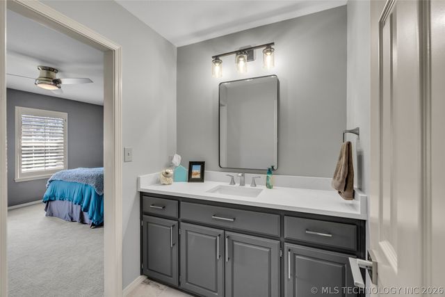 11202 S 66th East Avenue, Bixby, OK 74008