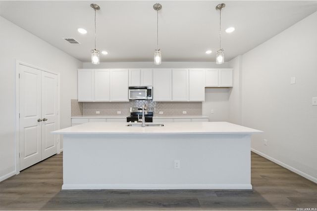 2906 Tengyc Bow, San Antonio, TX 78245