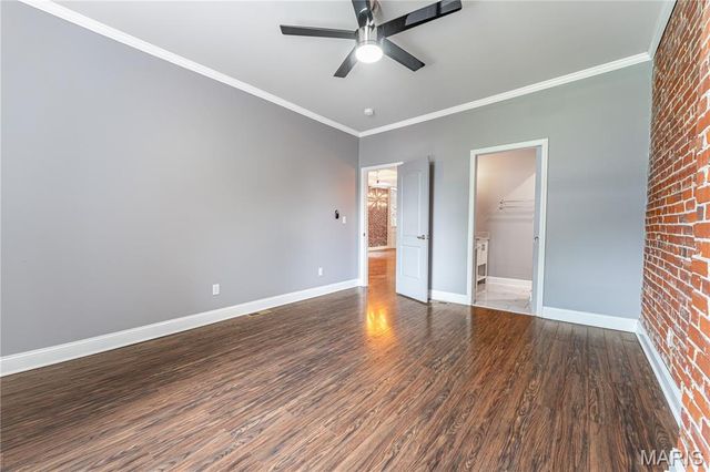 5210 Alaska Avenue, St Louis, MO 63111