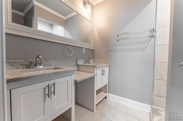 5210 Alaska Avenue, St Louis, MO 63111