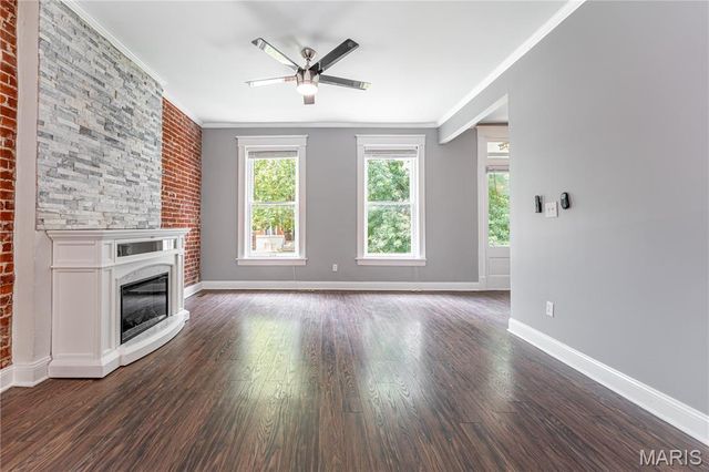 5210 Alaska Avenue, St Louis, MO 63111