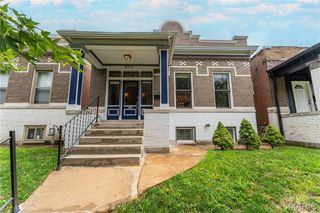 5210 Alaska Avenue, St Louis, MO 63111