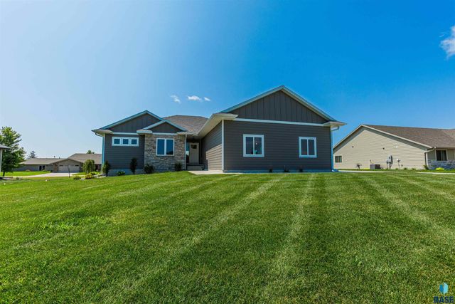 204 S 15th Ave Avenue, Rock Rapids, IA 51246